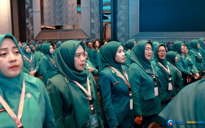 
 Ketua TP PKK Kabupaten Bintan Hadiri Puncak HKG PKK ke-54 Tingkat Nasional di Makassar