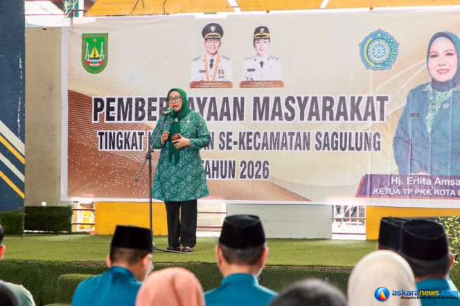 
 Erlita Amsakar Tekankan Literasi Digital dalam Pemberdayaan Masyarakat Kecamatan Sagulung