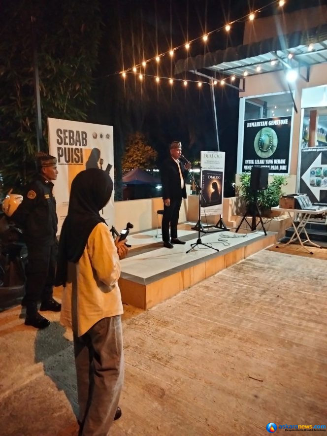 
 LMB Kepri Kota Batam Hadiri “Sabtu Malam Berpuisi #3”, Ajak Perkuat Kolaborasi Seni dan Budaya