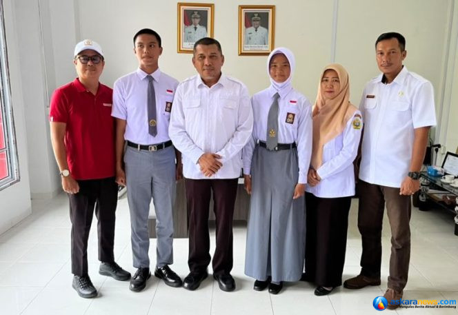 
 Wabup Rocky Lepas Dua Putra-Putri Terbaik Karimun ke Paskibraka Tingkat Provinsi Kepri 2026