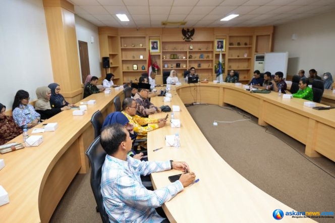 
 Diskominfo Kepri Gelar Forum Konsultasi Publik, Perkuat Layanan Informasi yang Transparan dan Partisipatif