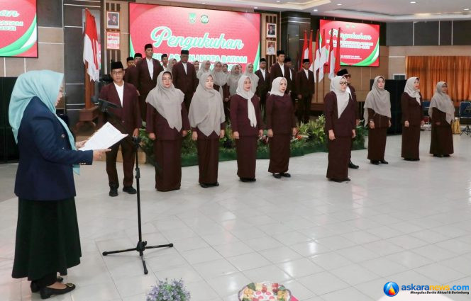 
 Ketua DPW LASQI Kepri, Yuniarni Pustoko Weni, melantik Ketua dan Pengurus LASQI-NJ Kota Batam di Kantor Wali Kota Batam, Rabu (12/8/2026). 