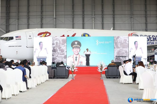 
 Wali Kota Batam, Amsakar Achmad, menyampaikan sambutan saat peresmian BAE di Hangar F Batam Aero Technic, Rabu (19/8/2026). 
