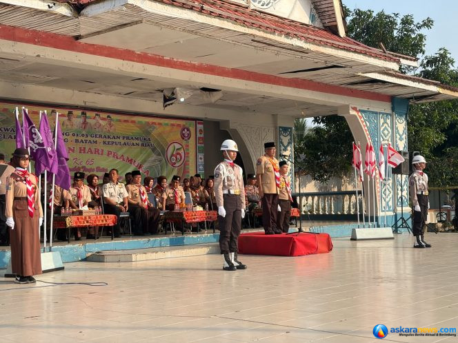 
 UPACARA HARI PRAMUKA KE-65 DI BELAKANG PADANG BERLANGSUNG KHIDMAT