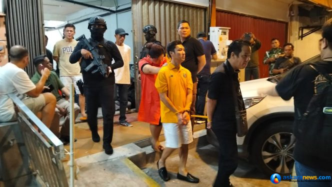 
 Bareskrim dan Polda Kepri Grebek Kasino Hollywood Batam, Ratusan Orang Diamankan