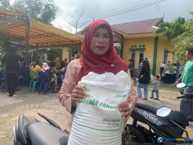 
 Bantuan Beras Pemerintah Bantu Warga Tanjungpinang Penuhi Kebutuhan Pangan