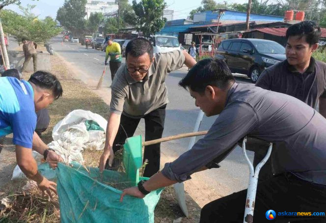 
 Wawako Ariza Bersama Gubernur Kepri Gotong Royong Jaga Kebersihan Kota Tanjungpinang