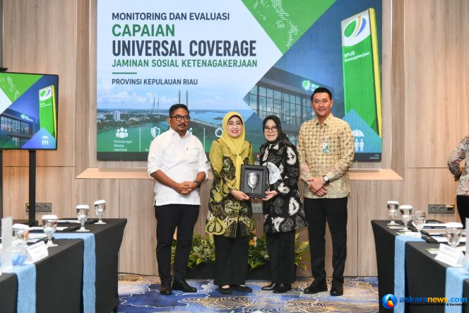 
 Sekdaprov Ikuti Monitoring dan Evaluasi Capaian Universal Coverage Jamsostek Kepri
