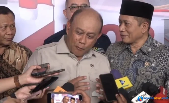 
 Kejagung Sita Aset Rp8,43 Miliar Eks Kepala BGN Dadan, Ada Rolex dan Uang Dolar
