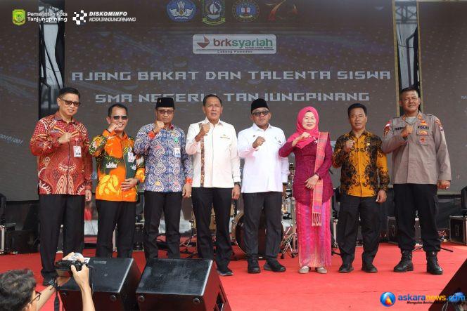 
 Wali Kota Lis: Pintar Saja Tak Cukup, Siswa Harus Kreatif dan Berkarakter