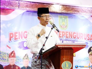 Wali Kota Batam, Amsakar Achmad, menyampaikan sambutan saat menghadiri Pengukuhan Pengurus GMPP Kota Batam di Golden View Hotel, Bengkong, Sabtu (12/9/2026). 