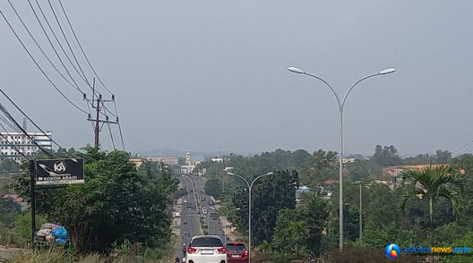 
 Dari sisi meteorologis, BMKG masih memantau adanya pola belokan angin atau shearline di sekitar wilayah Pulau Bintan.
