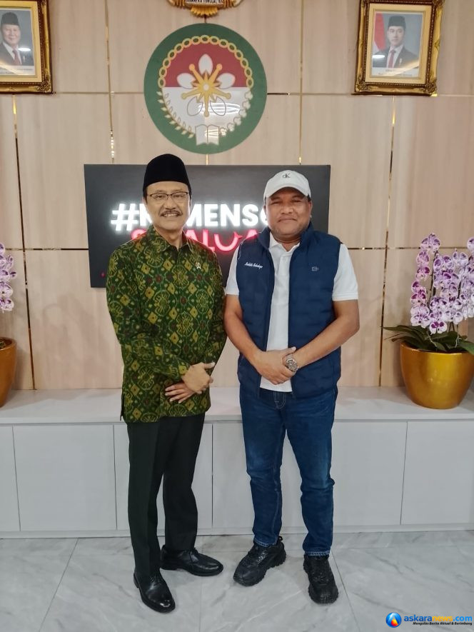 
 Bupati Bireuen H. Mukhlis Bertemu Menteri Sosial, Bahas Percepatan Penyaluran Jadup bagi Masyarakat Terdampak Banjir