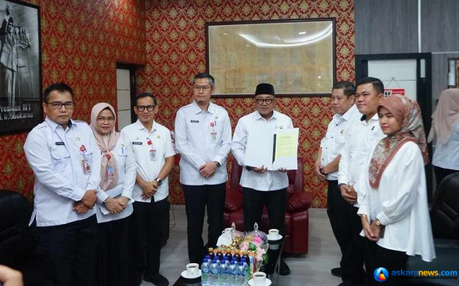 
 Penyesuaian Ketentuan Pidana Perda, Wako Lis Terima Legal Opinion dari Kejari Tanjungpinang
