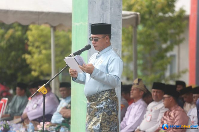 
 Bupati Kepulauan Anambas, Aneng. 