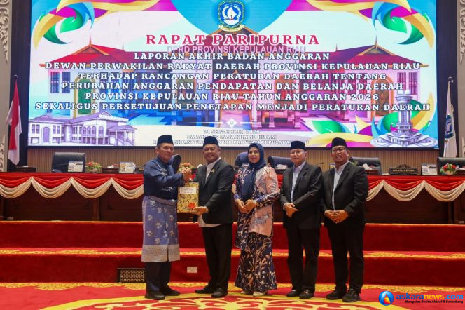 
 Pemprov Kepri dan DPRD Setujui Ranperda Perubahan APBD 2026 Jadi Perda