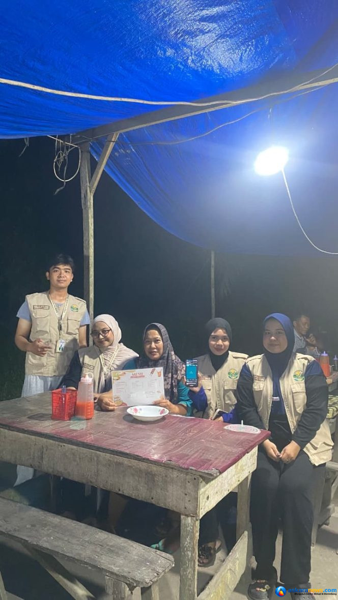 
 Dari Tunai Ke Digital, KKN Desa Dewi Sri Dampingi UMKM Desa Dewi Sri Gunakan Qris