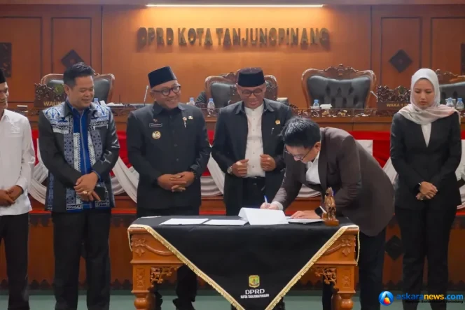 
 Ranperda Perubahan APBD 2026 Disahkan, Wako Lis Prioritaskan Program yang Bersentuhan Langsung dengan Kebutuhan Masyarakat