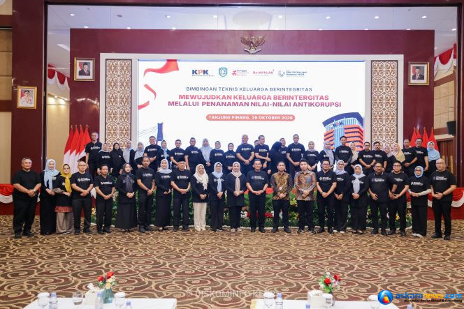 
 Gubernur Ansar Buka Bimtek Keluarga Berintegritas, KPK Dorong Pencegahan Korupsi Dimulai dari Keluarga