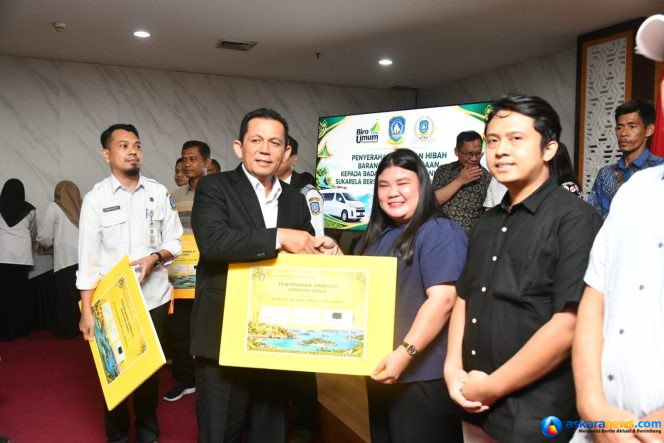 
 Pemprov Kepri Hibahkan Barang dan Kendaraan untuk Lembaga Nirlaba Sosial Kemasyarakatan, Gubernur: 