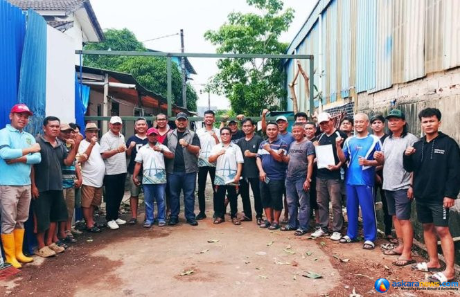 
 Camat Sagulung, Muhammad Arfie Eranov, S.STP., Turun langsung mengikuti kegiatan gotong royong (Goro)