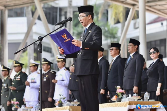 
 Sejumlah pegawai mengikuti upacara Peringatan Hari Kesaktian Pancasila Tingkat Kota Batam Tahun 2026 di Dataran Engku Putri, Batamcentre, Kamis (1/10/2026). 