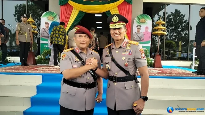 
 Serah Terima Pataka Seligi Sakti Marwah Negeri: Irjen Pol Suhendri Resmi Jabat Kapolda Kepri Gantikan Komjen Pol Asep Safrudin
