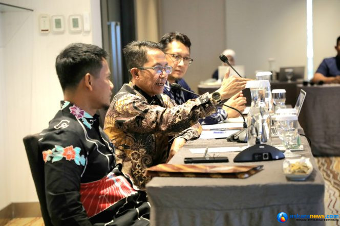 
 Wali Kota Batam, Amsakar Achmad, memaparkan program perlindungan pekerja saat Wawancara Nasional Jamsostek Award Tahun 2026 di Pullman Jakarta Indonesia Thamrin CBD, Kamis (15/10/2026). 