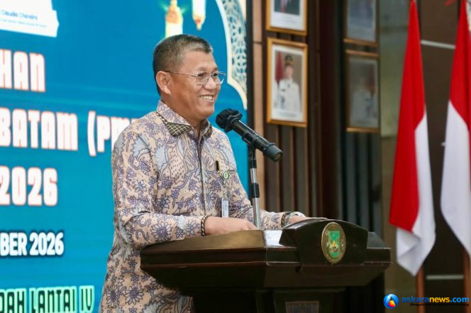 
 Sekda Batam, Firmansyah, menyampaikan sambutan saat membuka Pelatihan Mubaligh 