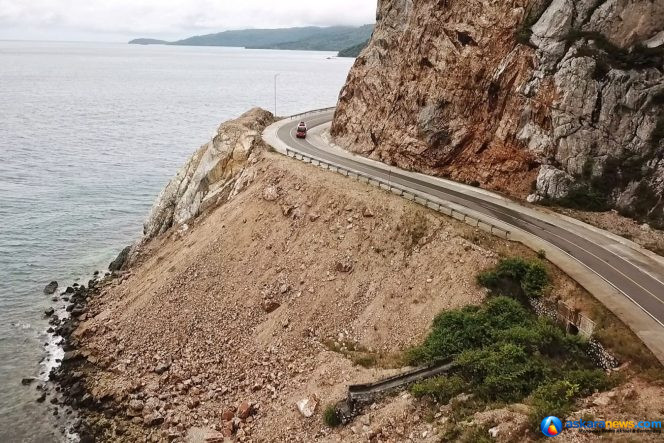 
 Jalan Nasional di Teluk Depih - Selat Lampa, Kabupaten Natuna. Pemprov Kepri melalui Dinas PUPP Kepri tengah menyiapkan konsep peningkatan status sejumlah ruas jalan provinsi menjadi jalan nasional. 
