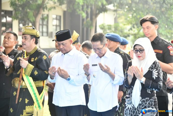 
 Sekdaprov Misni Hadiri Upacara Farewell and Welcome Parade Kapolda Kepri Baru