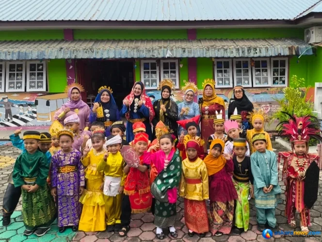 
 Semarak Sumpah Pemuda di TK Negeri Pembina 1, Tanamkan Karakter Patriotik Sejak Dini