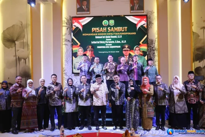 
 Hadiri Pisah Sambut Dandim 0315/Tanjungpinang, Wako Lis Harapkan Sinergi dengan Pemko Terus Berlanjut
